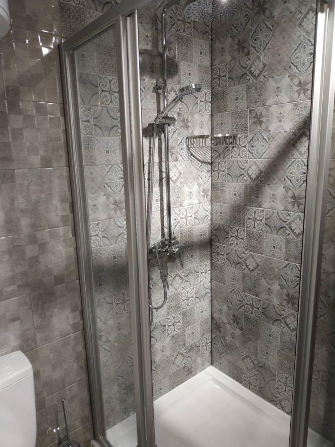 Loft апартаменти з балконом в центрі Львова Экстерьер фото